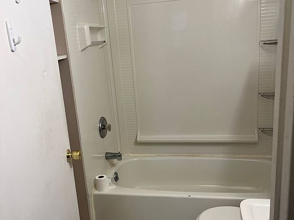 5th image of 1702 S 9th Ave #0