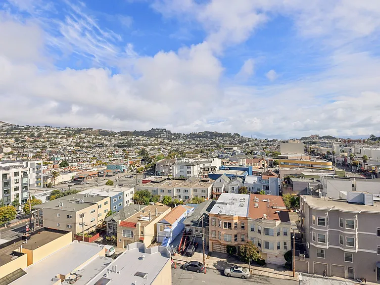 4742 Mission St — Photo 10