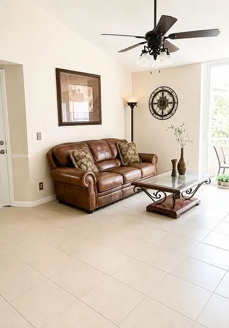 1 bed, 1.0 bath, 805 sqft, $2,000 — Photo 4