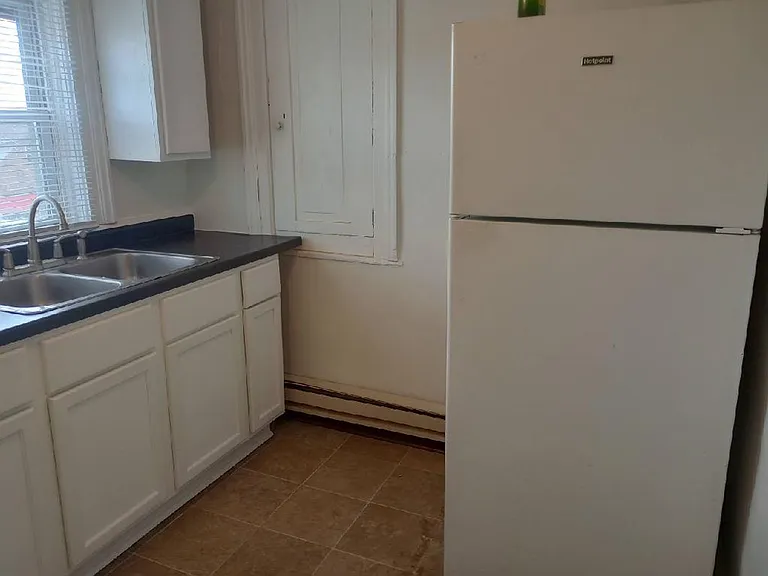 205 Baldwin St — Photo 5