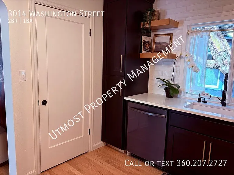 3014 Washington St — Photo 6