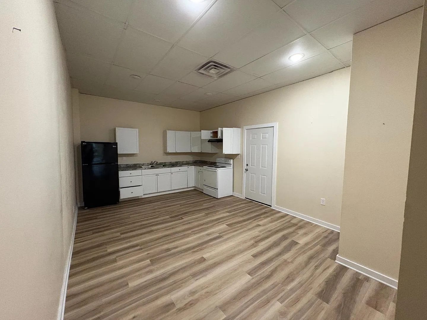 116 E Morrison St - 1 — Photo 2