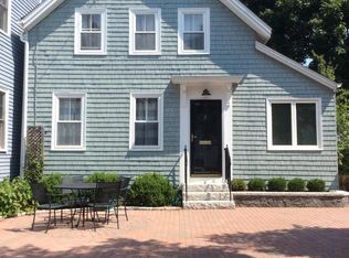 4 Atkinson St, Newburyport, MA 01950