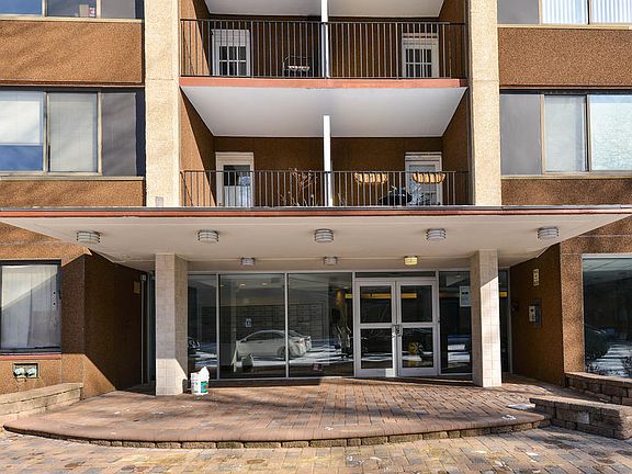 2nd image of 4401 Lee Hwy APT 75