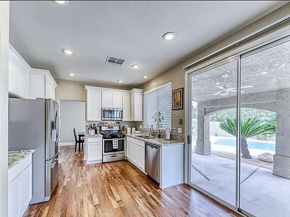 3rd image of 3024 Paseo Hills Way