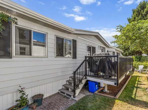 45640 Watson Rd #76, Chilliwack, BC V2R 3P9