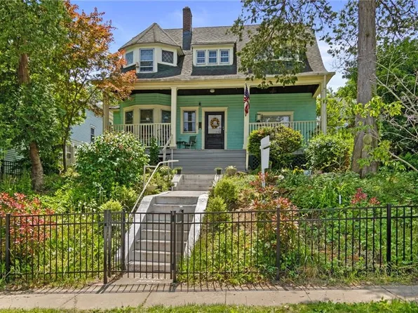 226 Castleton Ave, Staten Island, NY 10301