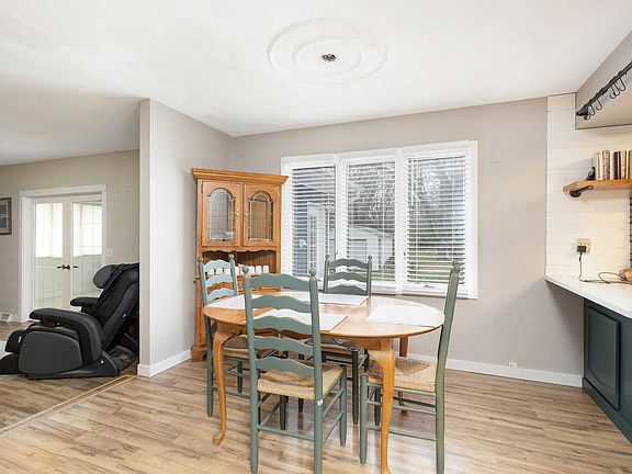 5th image of 14616 Fern Ave