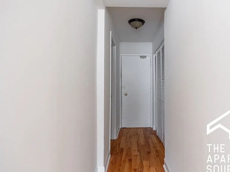 6830 N Sheridan Rd #254 — Photo 7