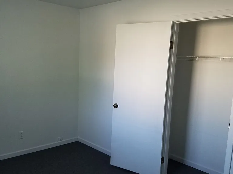 262 W Centralia St #5 — Photo 18