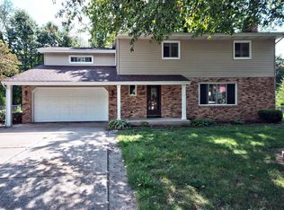 1202 E Riding Mall, South Bend, IN 46614