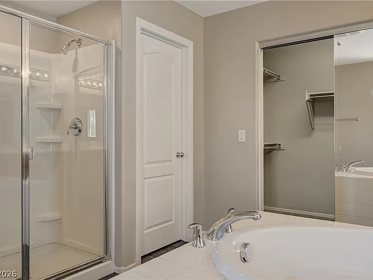 10592 Valdosta Ave — Photo 32