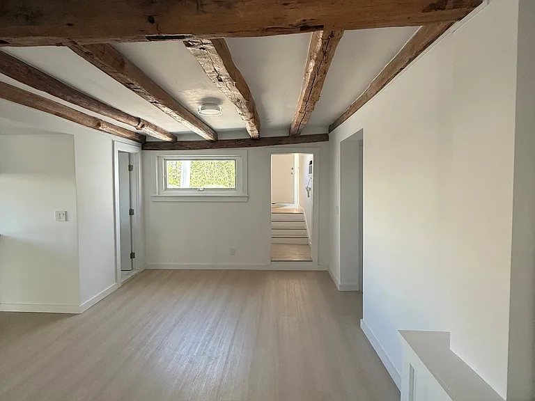 111 Main St — Photo 7