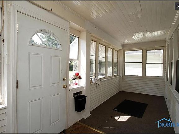 Enclosed Front Porch