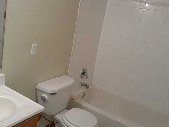 3rd image of 976 Robert St S APT 308