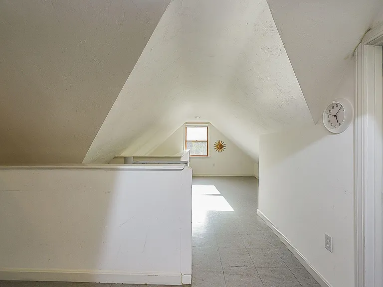 32 Mason Ter #2 — Photo 9