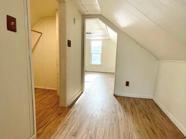 708 N Poplar St #A — Photo 10