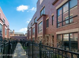 2671 N Hermitage Ave, Chicago, IL 60614