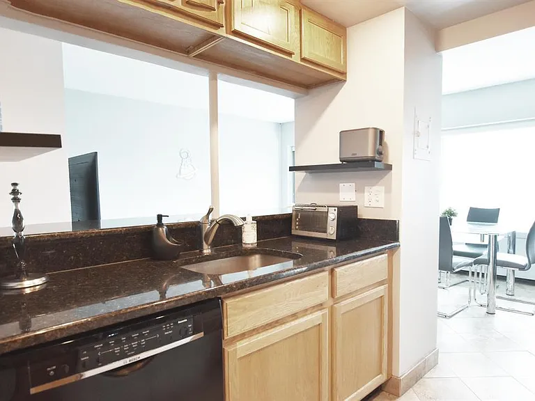555 E William St #15J — Photo 7