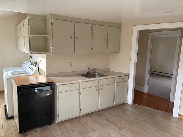 105 Maplewood Ave #3 — Photo 21