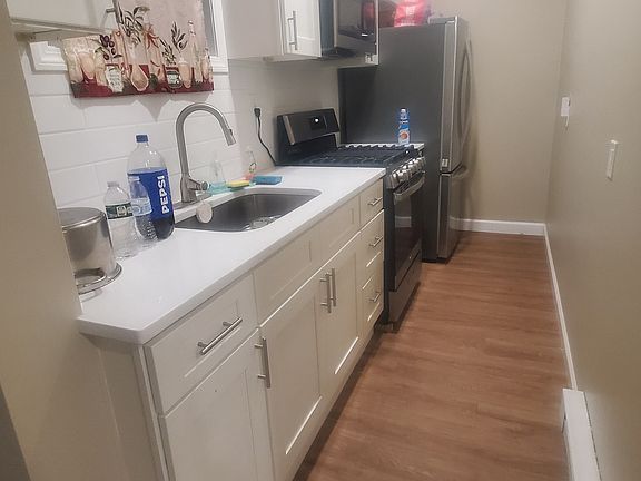 2nd image of 18 Dewitt St Fl 2