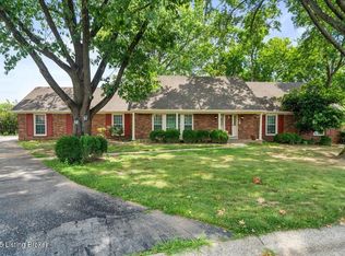 9003 Peterborough Ct, Hurstbourne, KY 40222
