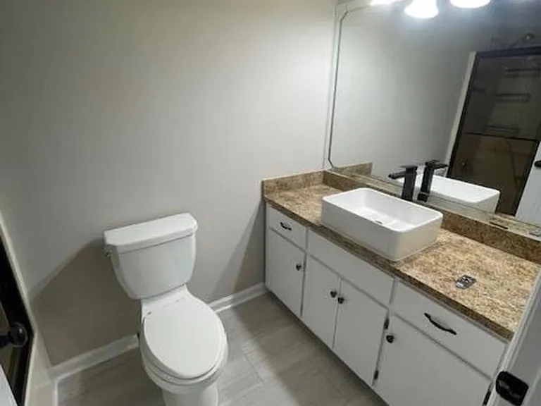 1420 Maplebrook Dr — Photo 18