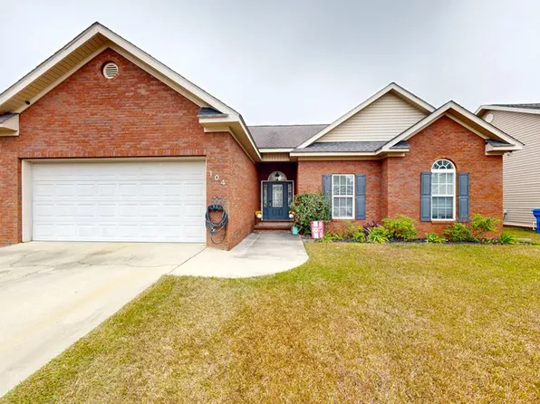 104 Eufaula Dr, Dothan, AL 36301