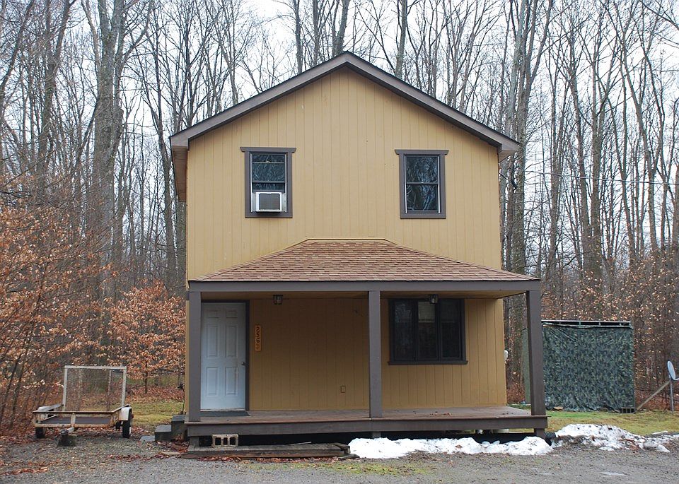 1st image of 256 Slick Ln