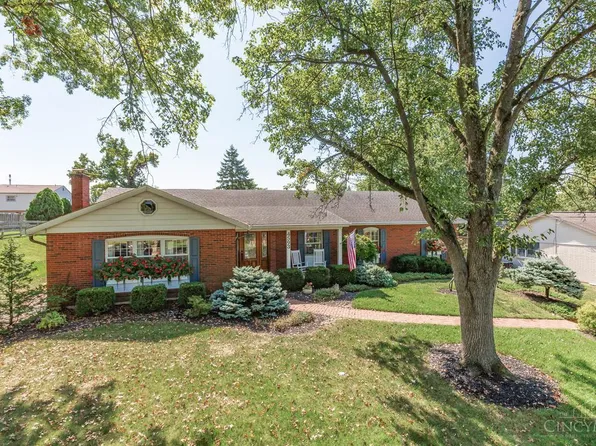 4593 Farview Ln, Cincinnati, OH 45247