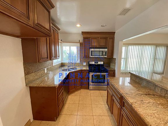 2nd image of 2046 W 96th St