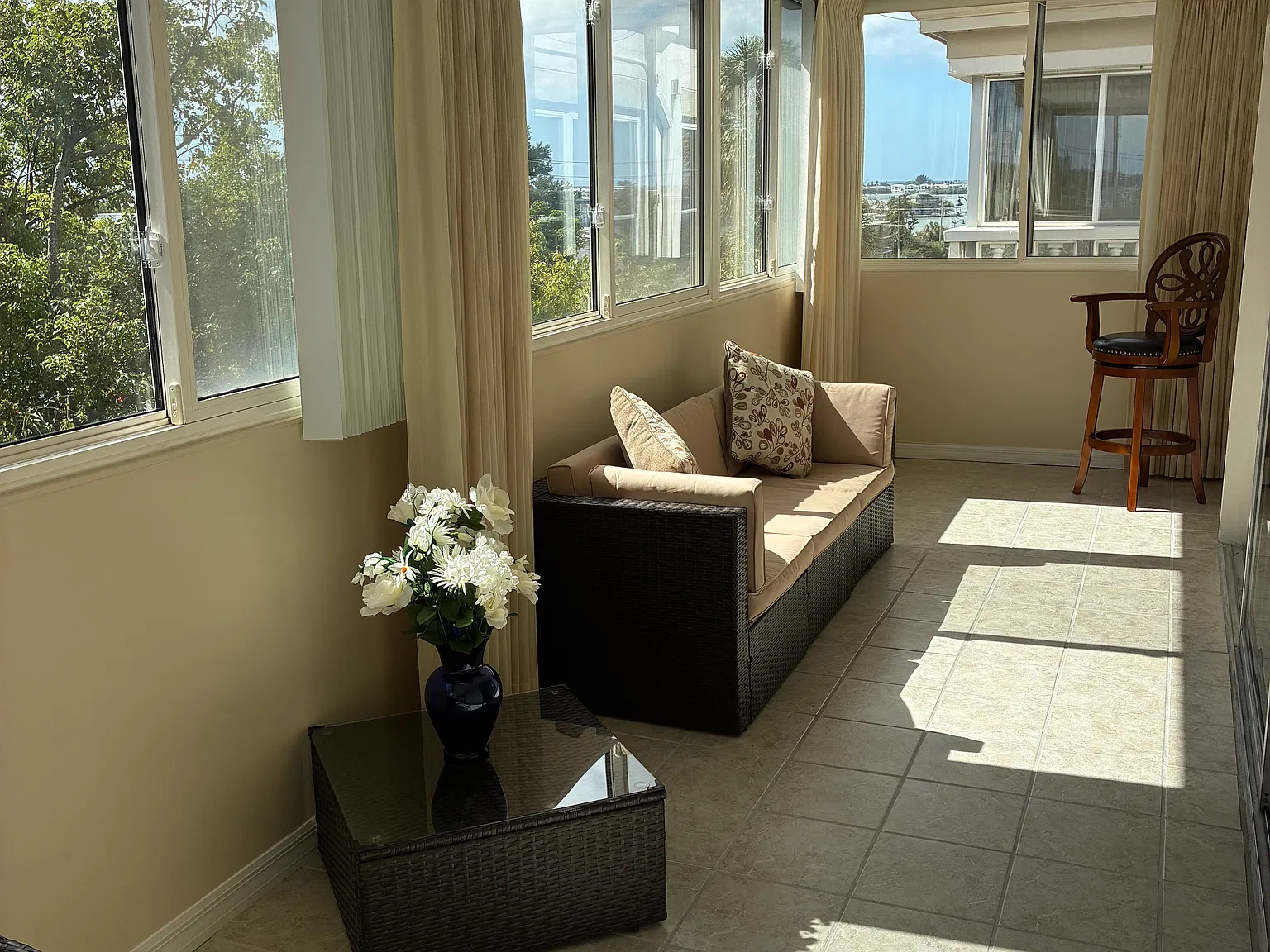 3 bed, 1980 sqft, $3,600 — Photo 3