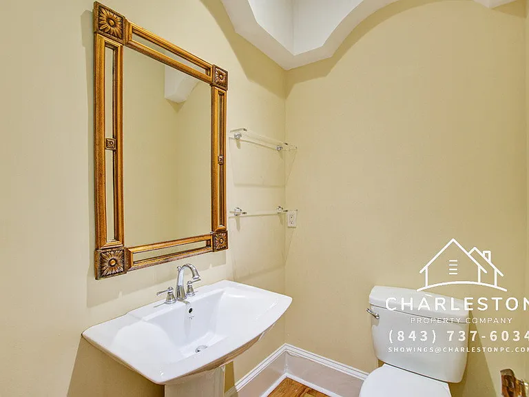 1739 Indigo Island Dr — Photo 16