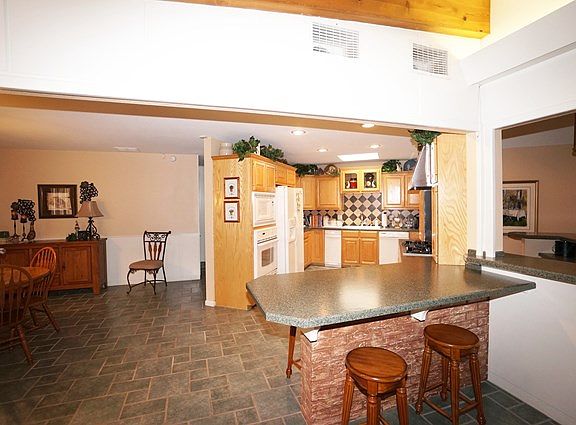 3rd image of 1509 Englewood Ln