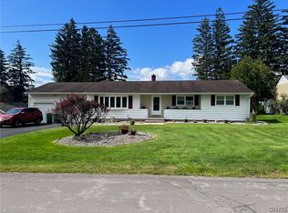3 Bayberry Ln, Whitesboro, NY 13492
