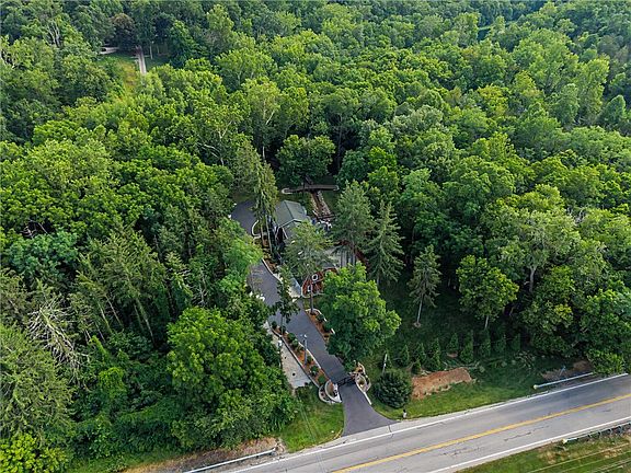 2nd image of 439 E Route 73 Dr
