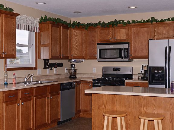 4th image of 68338 Kestrel Ln