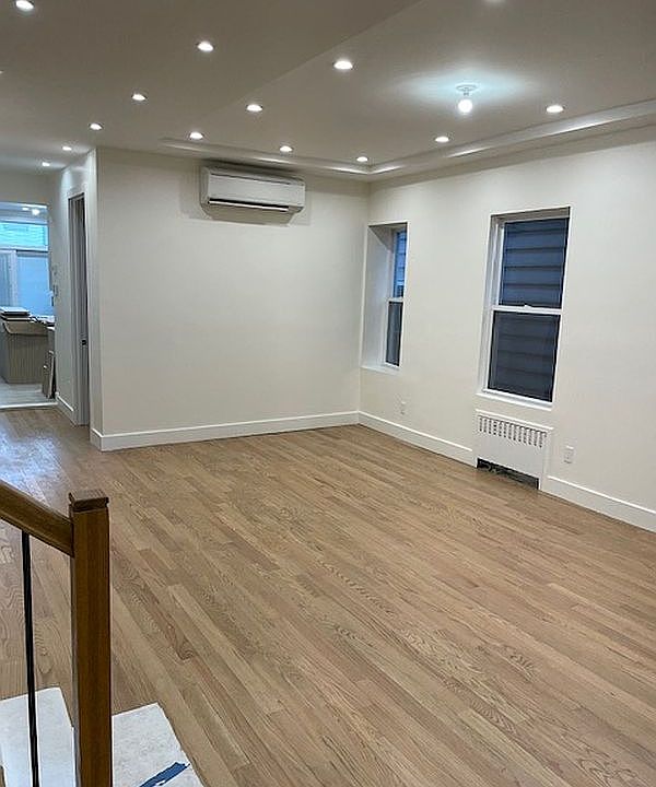 1st image of 799 E 8th St Floor 1