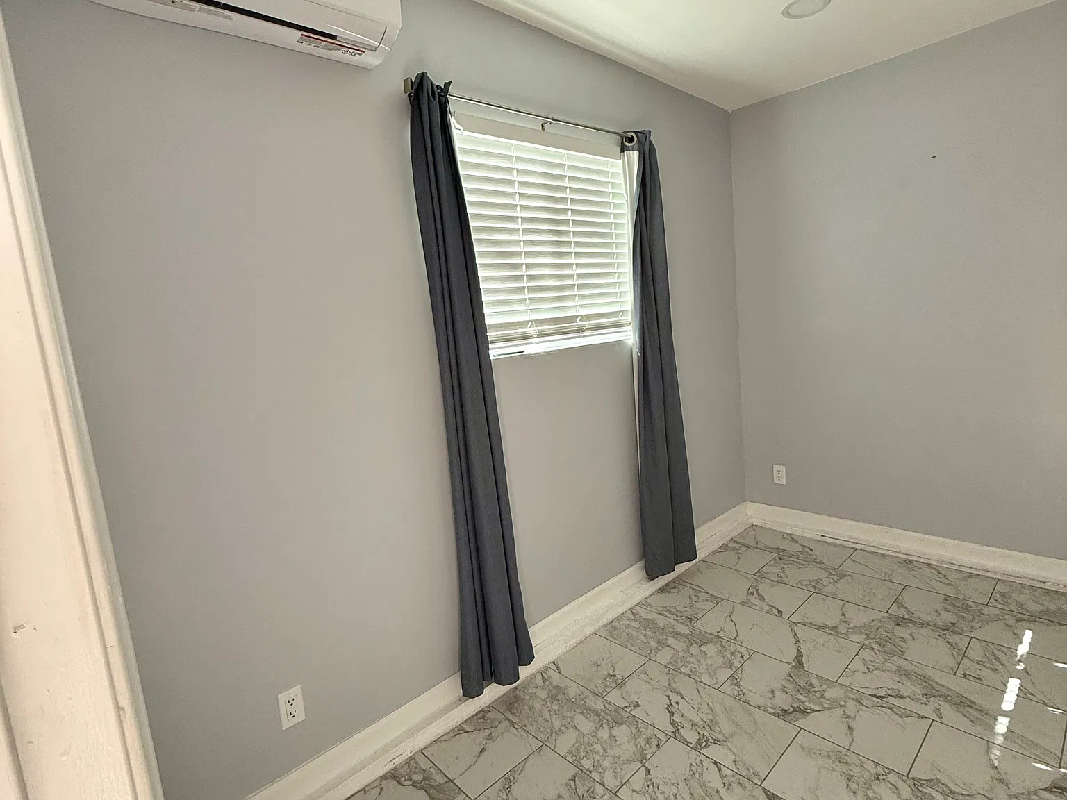 1 bed, $2,300 — Photo 4