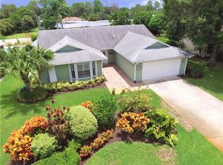 965 4th Ln, Vero Beach, FL 32962