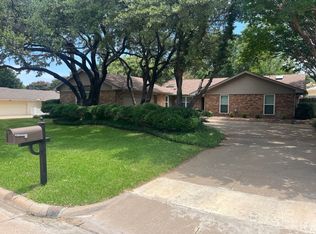 4 Straight Creek Ct, Trophy Club, TX 76262
