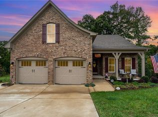 179 Turnberry Dr, Mocksville, NC 27028