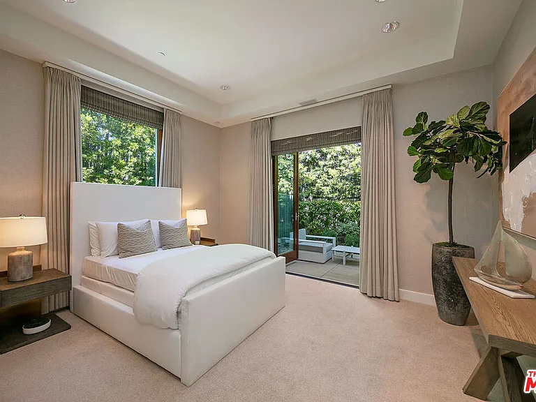 1118 Calle Vista Dr — Photo 17