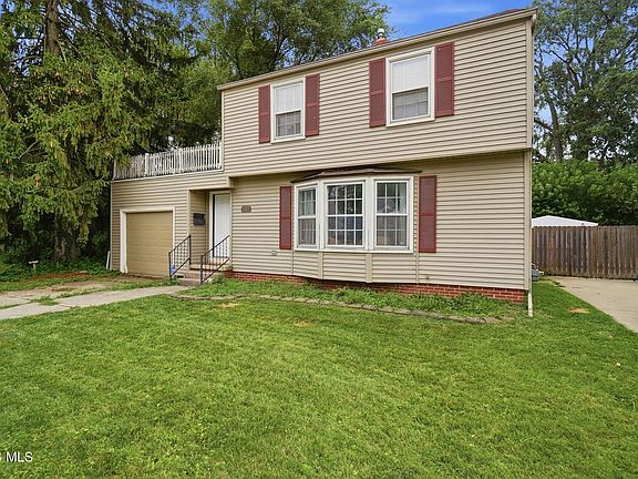 2nd image of 3315 Aldringham Rd