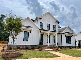 489 Pearl St, Cumming, GA 30040