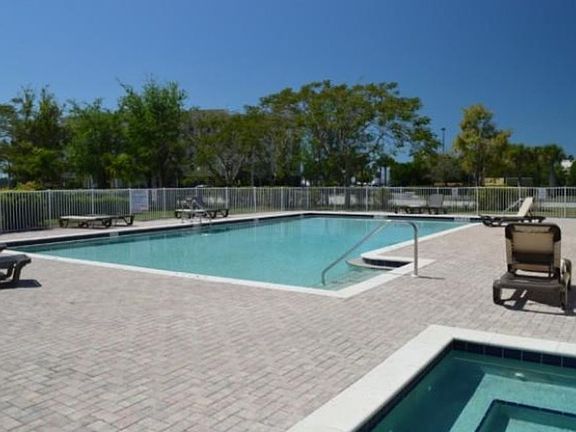 2nd image of 4385 Cortina Cir APT 128