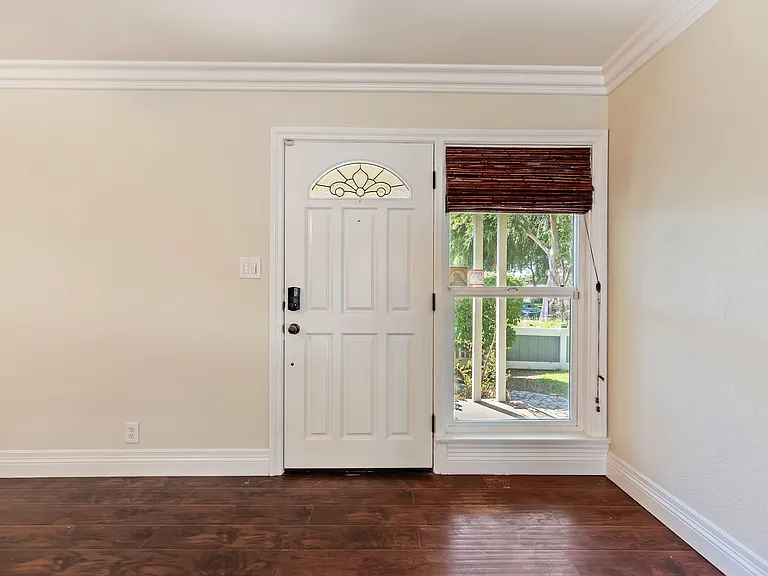 4570 Emerson St — Photo 12