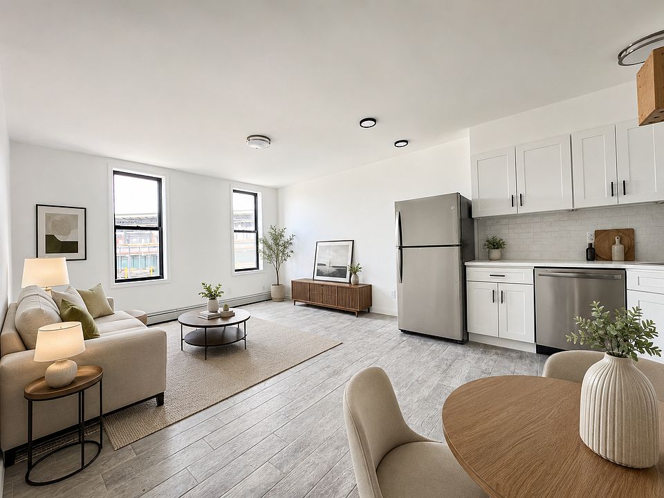 1st image of 1538 Gates Ave #3