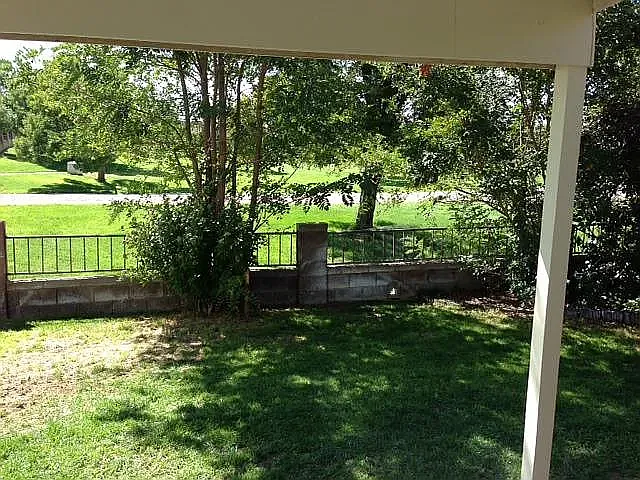 8300 Eagle Rock Ave NE — Photo 9