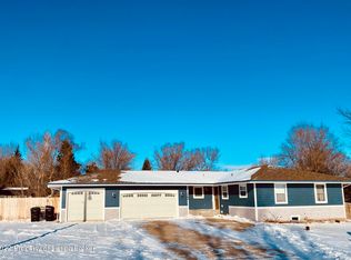 1784 14th St SW, Dickinson, ND 58601